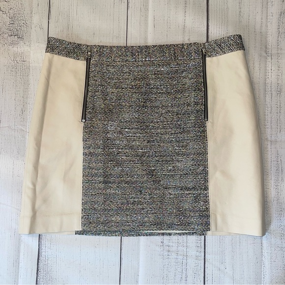 Club Monaco Dresses & Skirts - Club Monaco Women's Skirts Club Monaco Glitter White Leather Mini Skirt